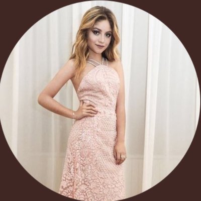 Profile Picture of KAROL SEVILLA (@Lisa60132655) on Twitter