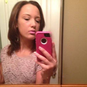 Profile Picture of Alyssa Swearingen (@timonkeyz) on Myspace