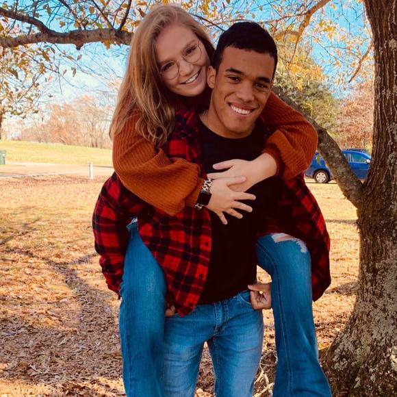 Profile Picture of Hope Stephens (@hoppayy230) on Poshmark