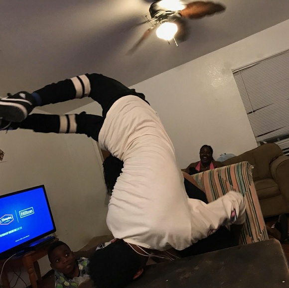 Profile Picture of Joseph Hayes (@joehayes305) on Poshmark