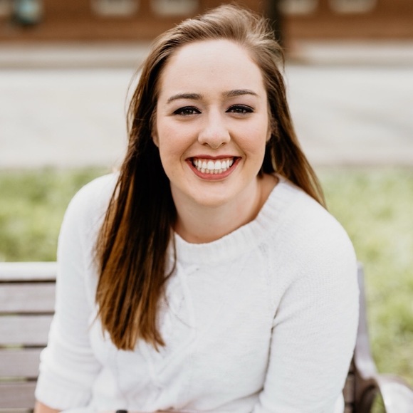 Profile Picture of Jessica Thornberry (@jthornberry16) on Poshmark