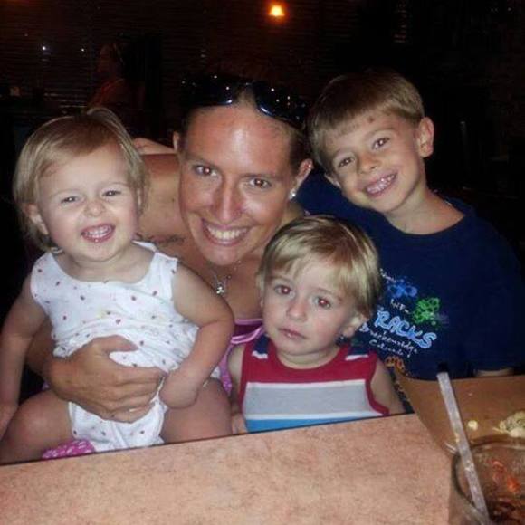 Profile Picture of Stacie Burnite (@stacieface30) on Poshmark