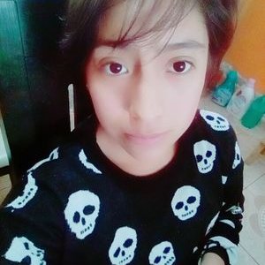 Profile Picture of Esther Santiago (@esthersantiago9) on Twitter
