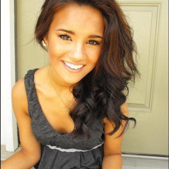 Profile Picture of Brianna Temples (@bribri_temples) on Poshmark
