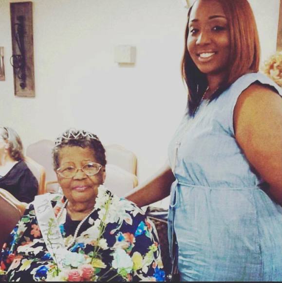 Profile Picture of Ashley Brazzell (@ashleybrazzell) on Poshmark