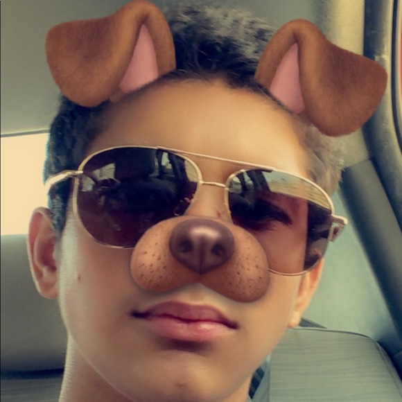Profile Picture of Julio Borges (@borgescotto_yt) on Poshmark