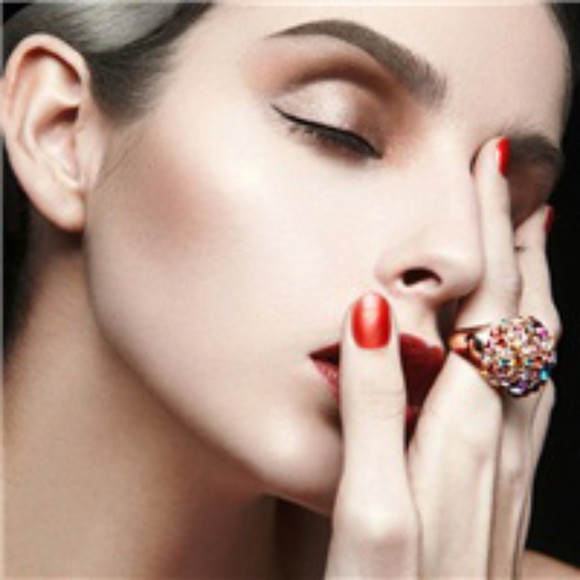 Profile Picture of Martin Keith (@wesleyarnof) on Poshmark