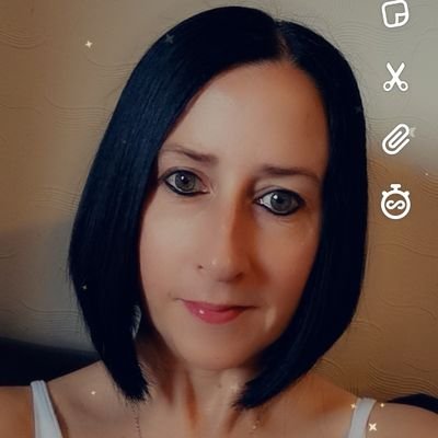 Profile Picture of Paula Mayer (@PaulaMayer1976) on Twitter