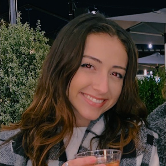 Profile Picture of Valentina Mattfeld (@v_mattfeld) on Poshmark