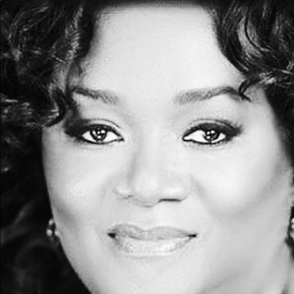 Profile Picture of Joanne Mathis (@joannex1) on Poshmark