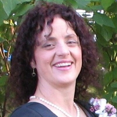 Profile Picture of Lisa Knapp (@lisakimknapp) on Twitter