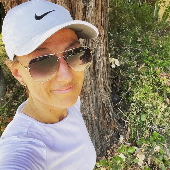 Profile Picture of Andrea Daniel (@andreadaniel679) on Poshmark