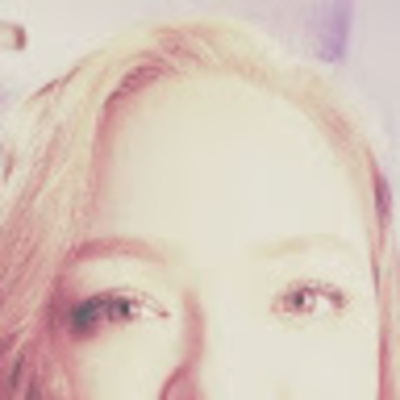 Profile Picture of Mindy Workman (@330thrift) on Poshmark