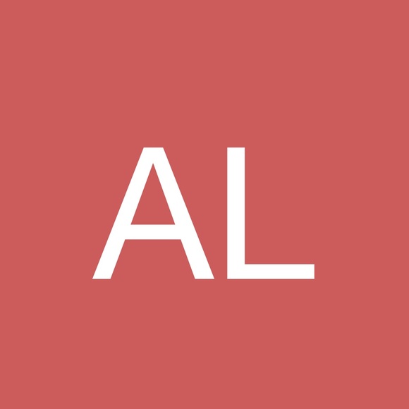 Profile Picture of Adam Lockhart (@adamlockhart594) on Poshmark