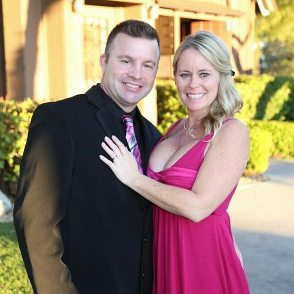 Profile Picture of Shannon Wilhelm (@nailsbyshan) on Poshmark