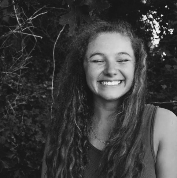 Profile Picture of Sydney Devogt (@sydneydevo) on Poshmark