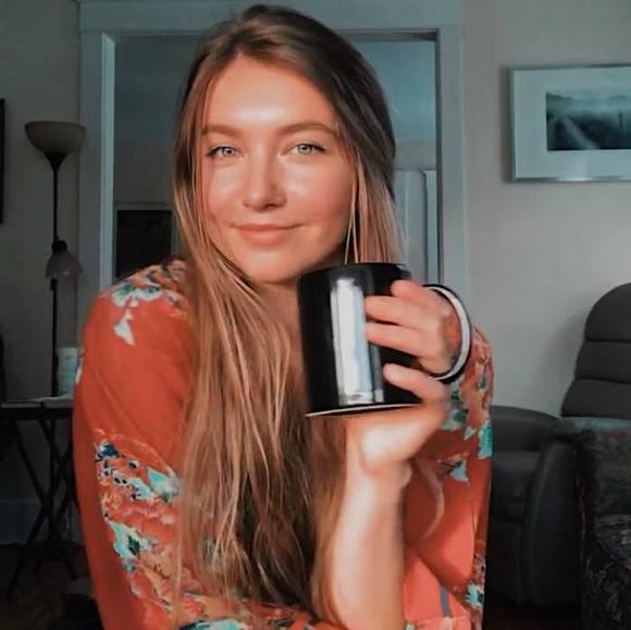 Profile Picture of Skylar Walkush (@swalkush23) on Poshmark