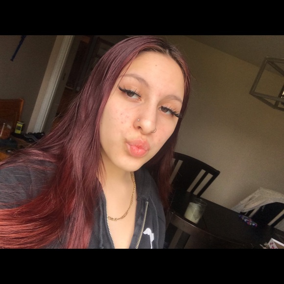 Profile Picture of Lily Speicher (@lilyspeicher) on Poshmark