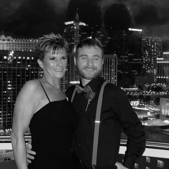 Profile Picture of Tammy Danielson-dunigan (@tammydaniels162) on Poshmark