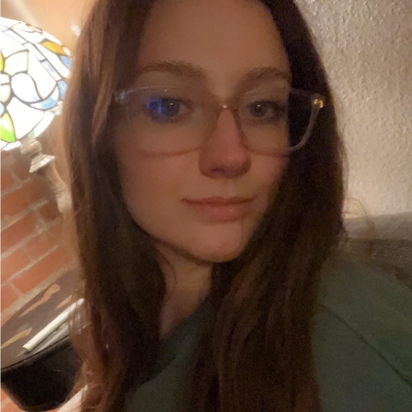 Kennedy Palcher - Poshmark Profile Picture of Kennedy Palcher (@kennedyleann) on Poshmark