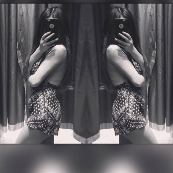 Profile Picture of Tandin Tandin (@tandintandin) on Poshmark