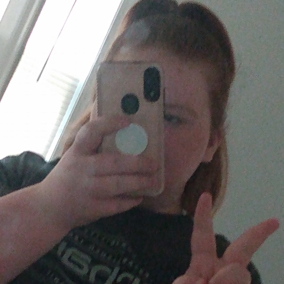 Katelynn Tieszen - Poshmark Profile Picture of Katelynn Tieszen (@katelynntieszen) on Poshmark