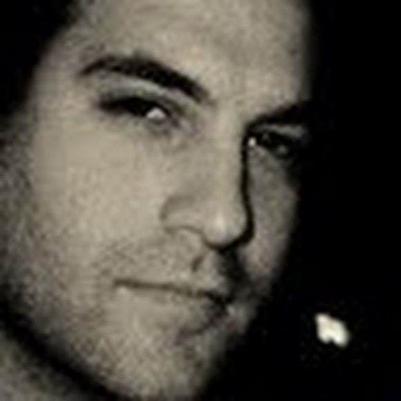 Profile Picture of Brent Kallmer (@brentkallmer) on Poshmark