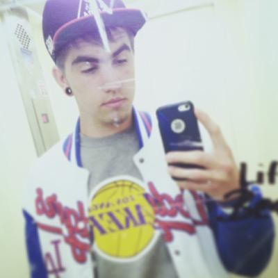 Profile Picture of Daniel Buchta (@trippinfor) on Twitter
