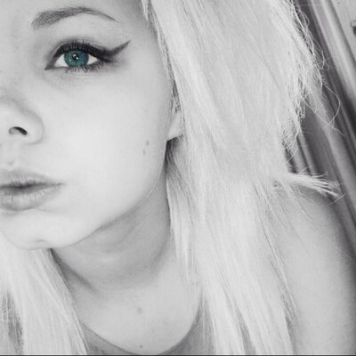 Profile Picture of Serena Herbison (@SerenaJadeHerb) on Twitter