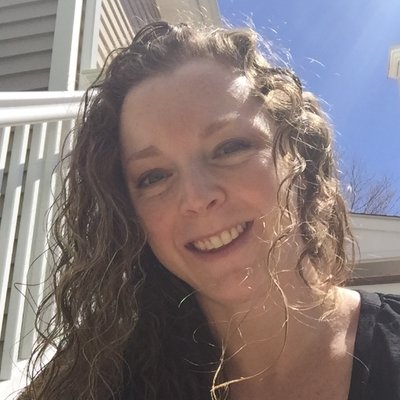 Profile Picture of Kate Schell (@mom_redo) on Twitter
