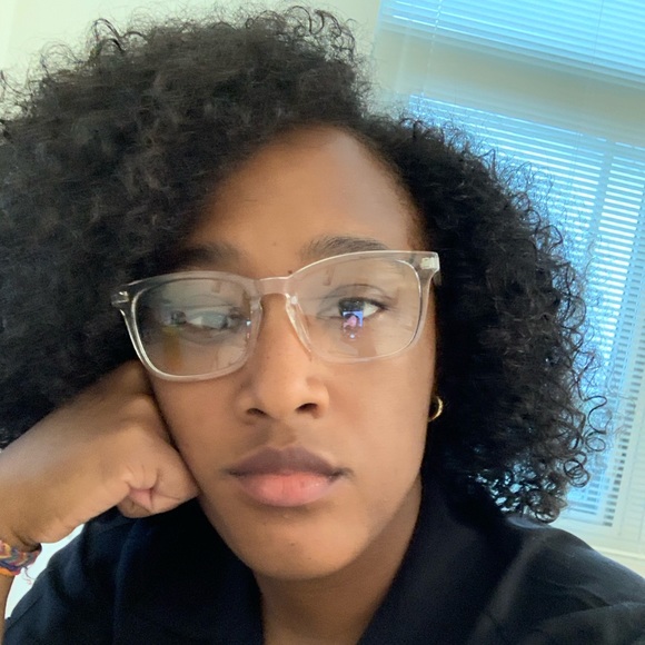 Profile Picture of Kalyn Pouncey (@kalynpd) on Poshmark