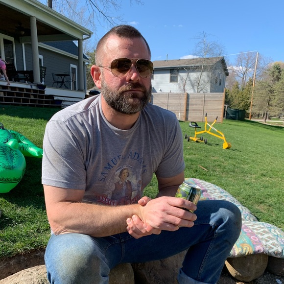 Profile Picture of Mark Szymaszek (@markszymaszek) on Poshmark