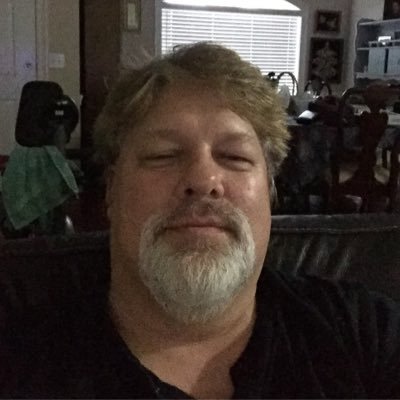 Profile Picture of Dan Bures (@danbures) on Twitter