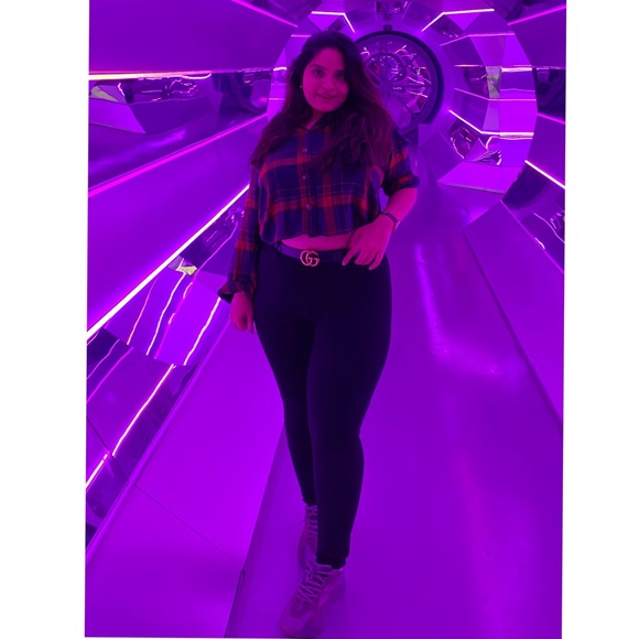 Profile Picture of Harmit Gill (@harmitgill) on Poshmark