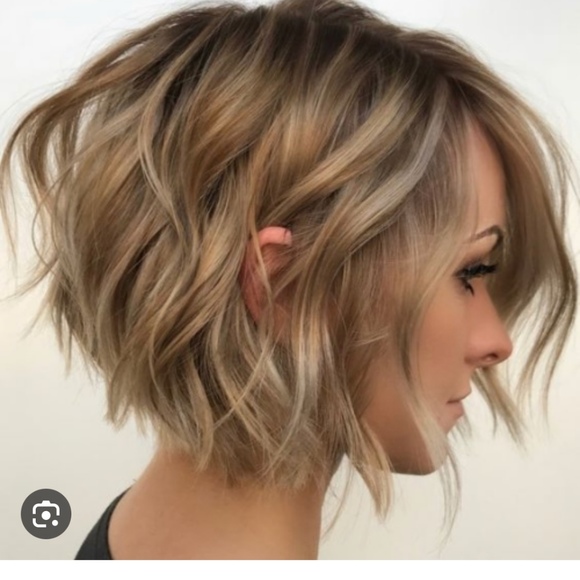 Profile Picture of Charlotte Moxley (@charlottemoxley) on Poshmark