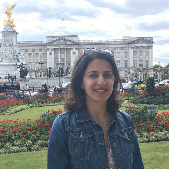 Profile Picture of Ghada Hassan (@ghadarep) on Poshmark