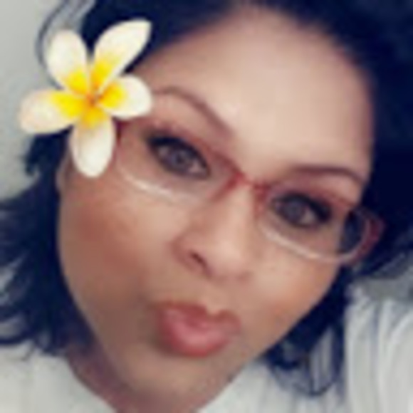 Profile Picture of Nancy Castillo (@loveredroses69) on Poshmark