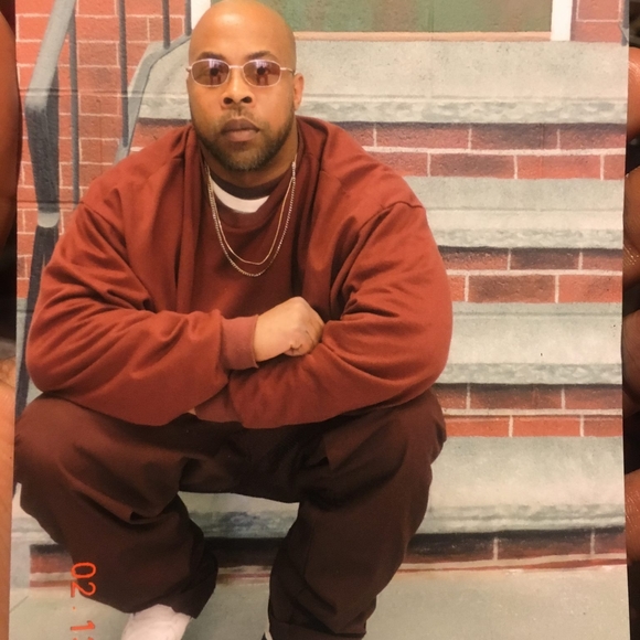 Profile Picture of Jamal Nelson (@jamal_nelson) on Poshmark