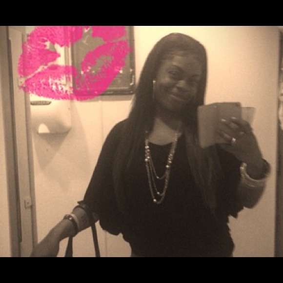Profile Picture of Denise Rudolph (@denise732) on Poshmark