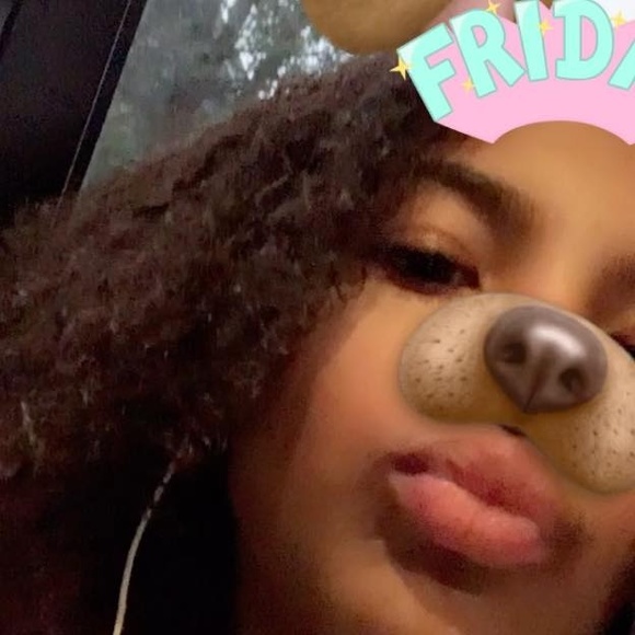 Profile Picture of Jasmine Hendricks (@yababygirl) on Poshmark