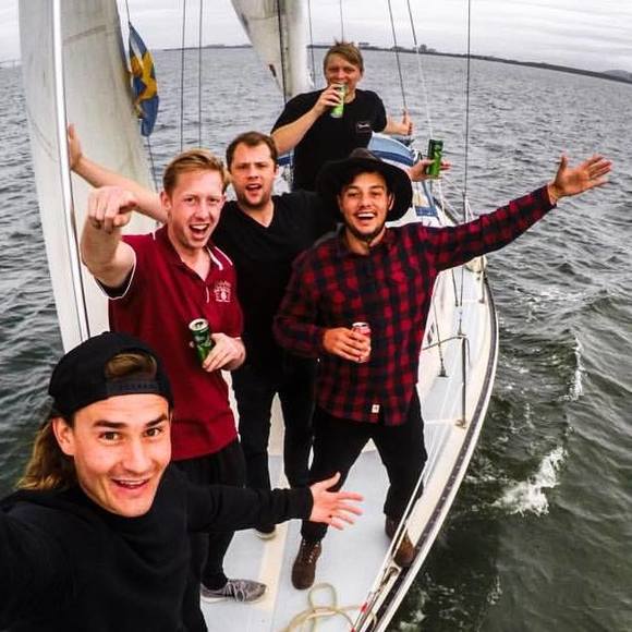 Profile Picture of Oliver Navratil (@olivernavratil) on Poshmark