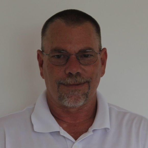 Profile Picture of Terry Ruebel (@terryruebel) on Poshmark