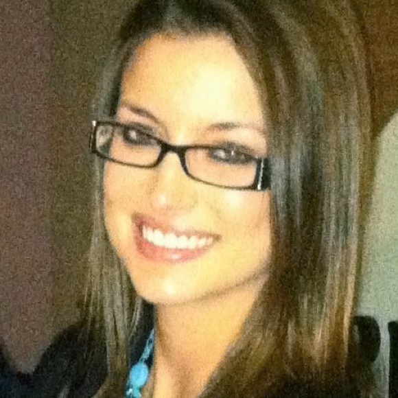 Erika Fetterolf - Poshmark Profile Picture of Erika Fetterolf (@erikafet) on Poshmark