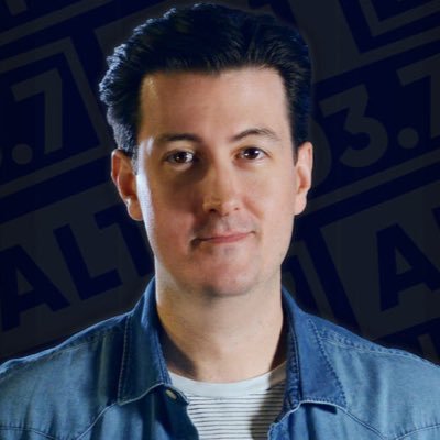 Profile Picture of Mark On The Radio (@themark23) on Twitter