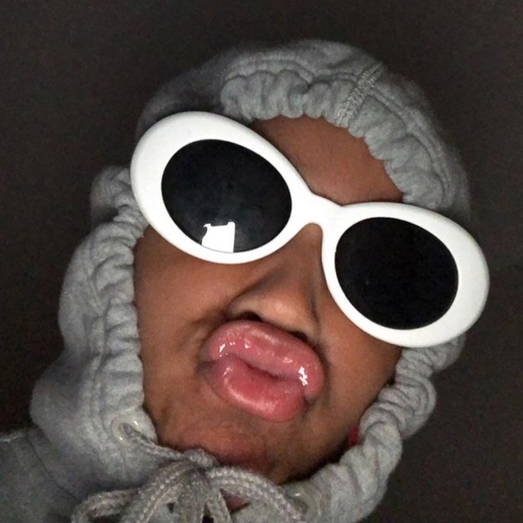 Profile Picture of Keke Lovesyou (@kekelovesyou) on Poshmark