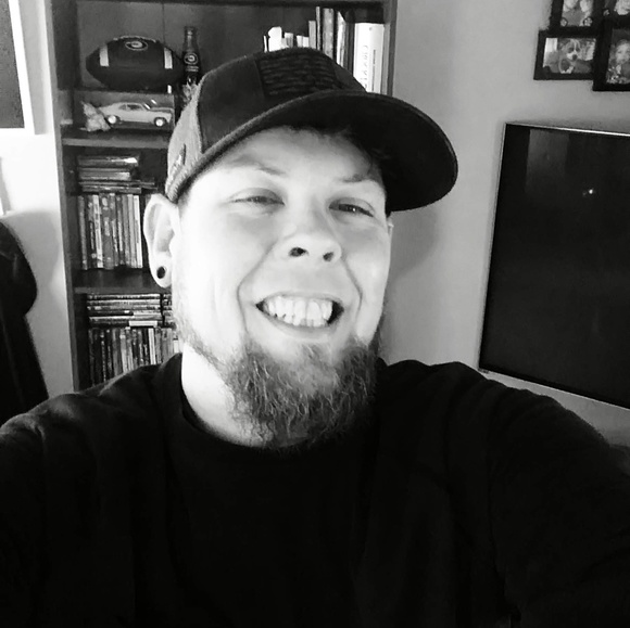 Profile Picture of Andrew Hitchcock (@andrewhitchc461) on Poshmark