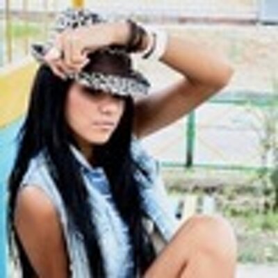 Profile Picture of Loren Randall (@LorenMeagan) on Twitter