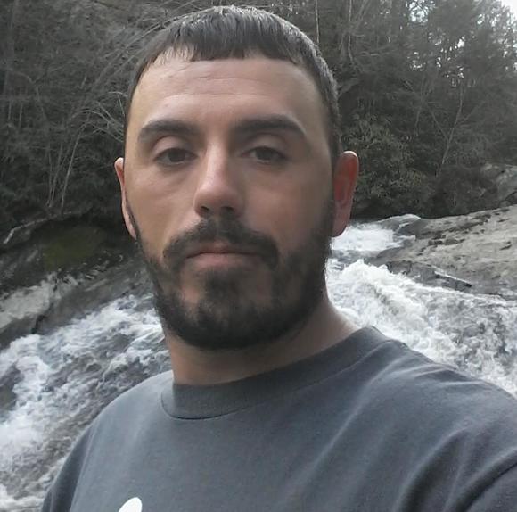 Profile Picture of Chad Kenyon (@kenychad321) on Poshmark