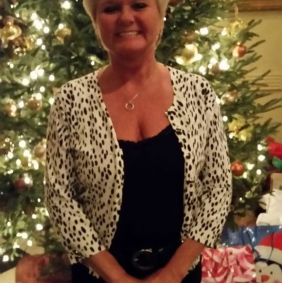 Profile Picture of Cecilia Thorner (@dexylou2006) on Poshmark