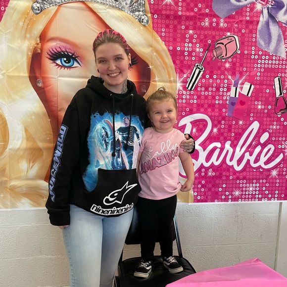 Profile Picture of Brittany Charsha (@brittanycharsha) on Poshmark